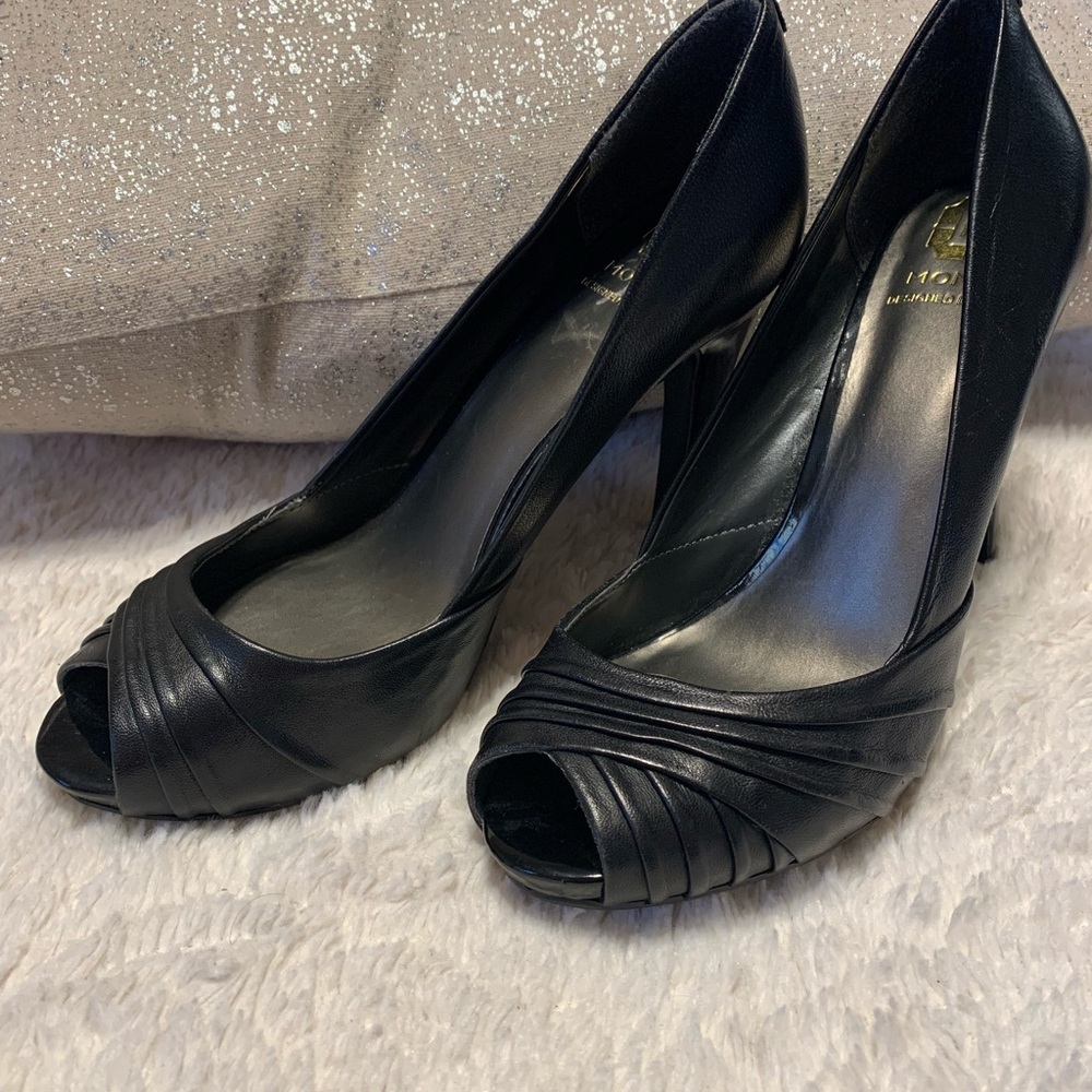Monet Italian leather black heels‎